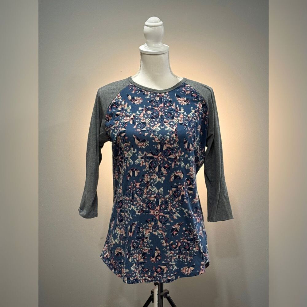 Blue/Gray Lularoe Patterned Raglan Tee Size M VGUC